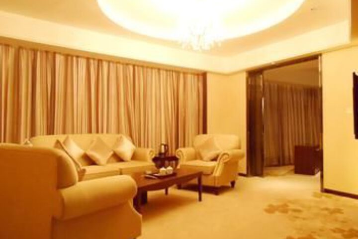 Room 32 of 112