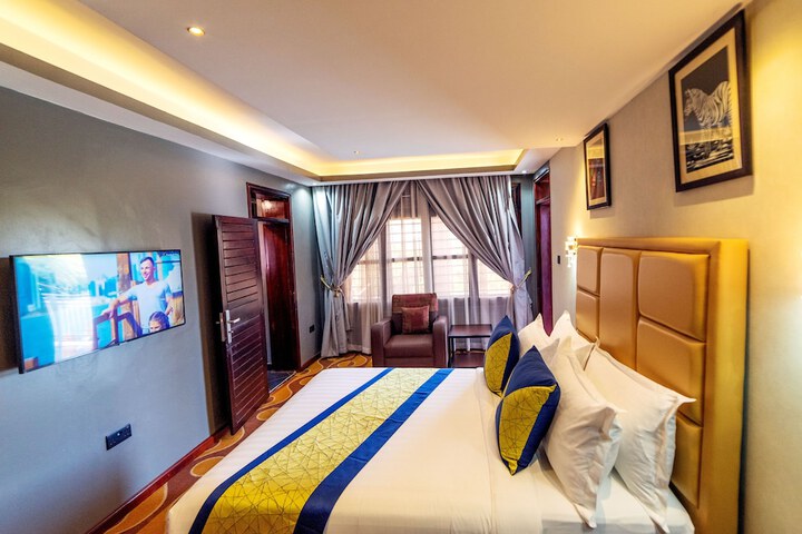 Room 38 of 93