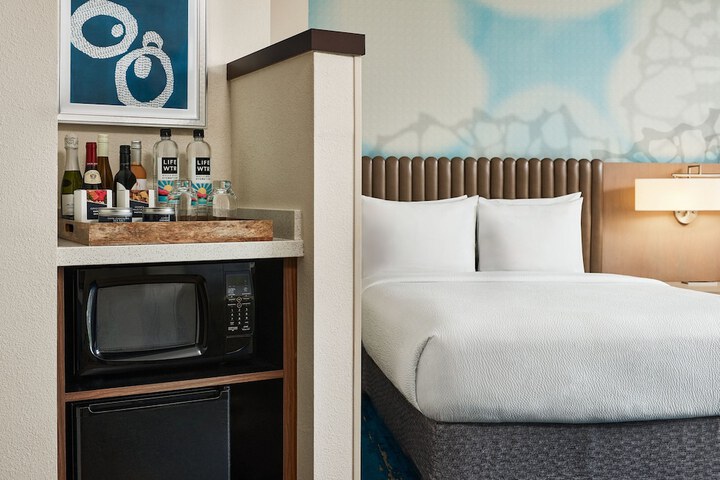 Minibar