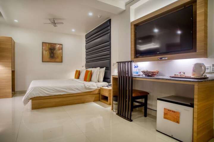 Room 33 of 78