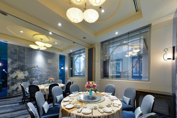 Dining 46 of 76