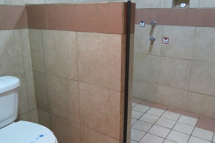 Room 30 of 46