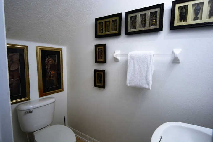 Room 7 of 22