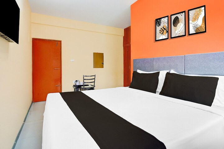 Room 16 of 32