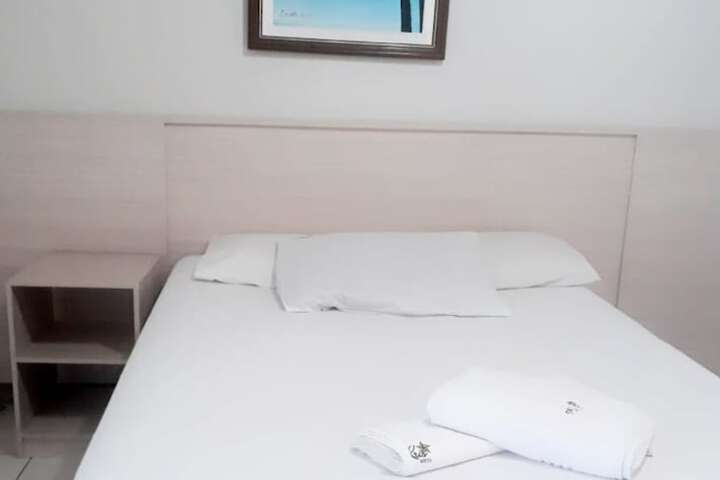 Room 12 of 16