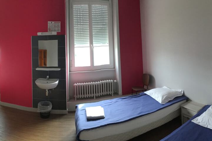Room 6 of 26