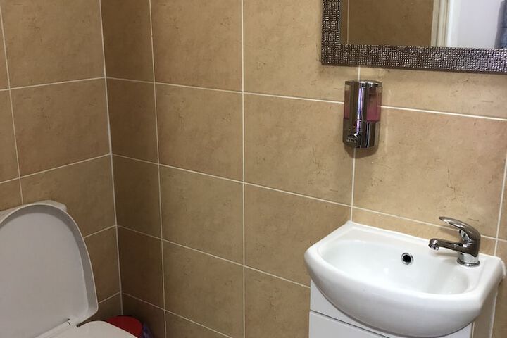 Room 4 of 31