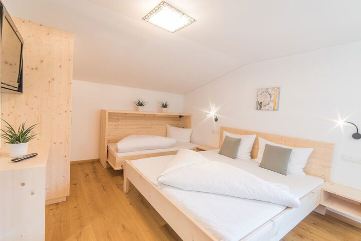Room 8 of 46