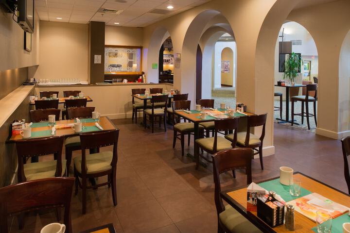Breakfast area