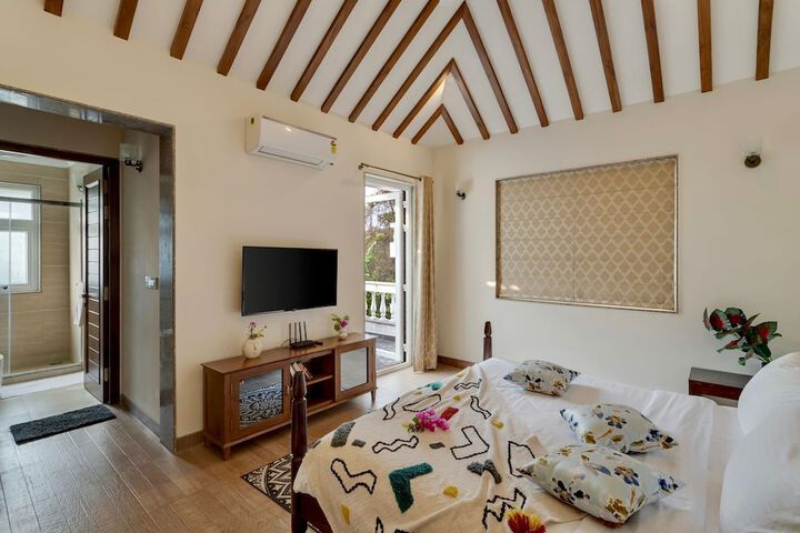 Room 3 of 67