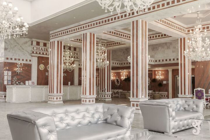 Hotel Lobby