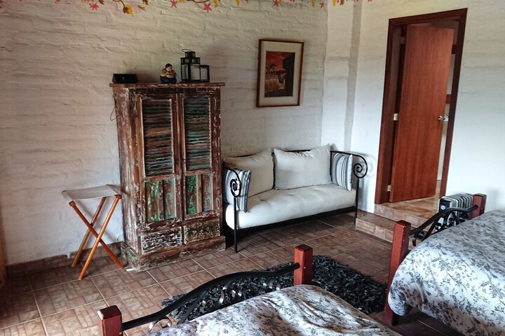 Room 7 of 34