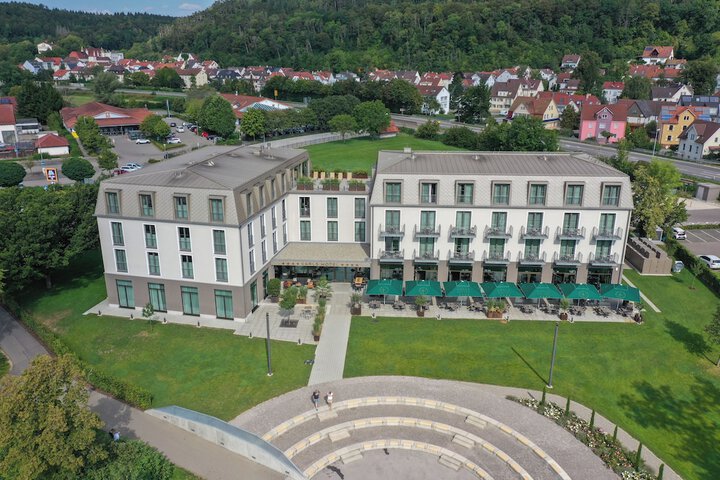 Hotel 56 of 58