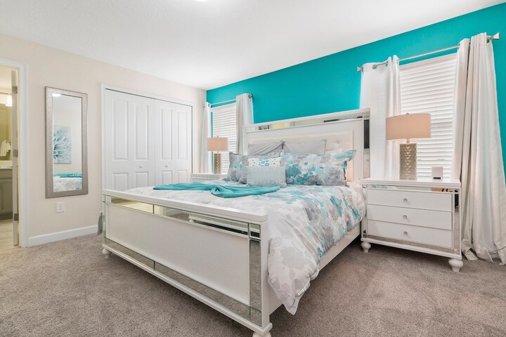Room 4 of 48