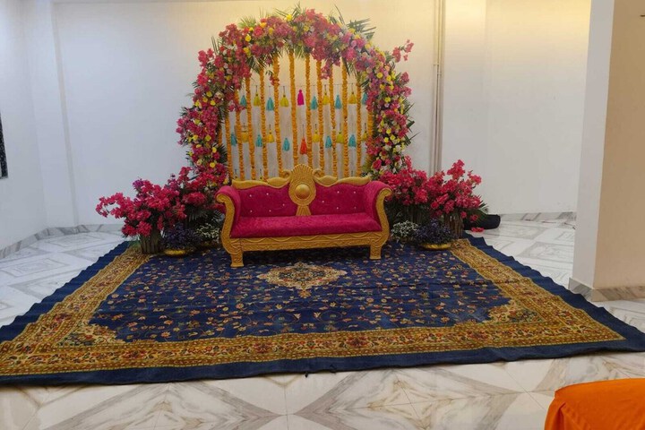 Ballroom/Hall 34 of 38