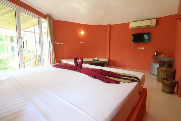 Room 4 of 50