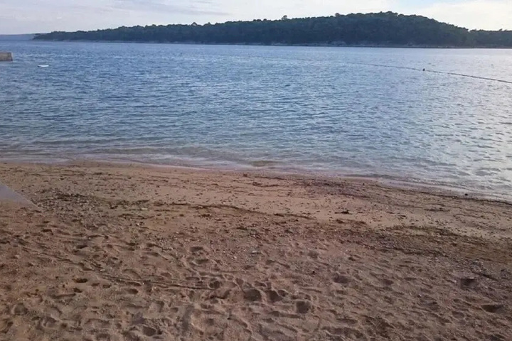 Beach 16 of 20