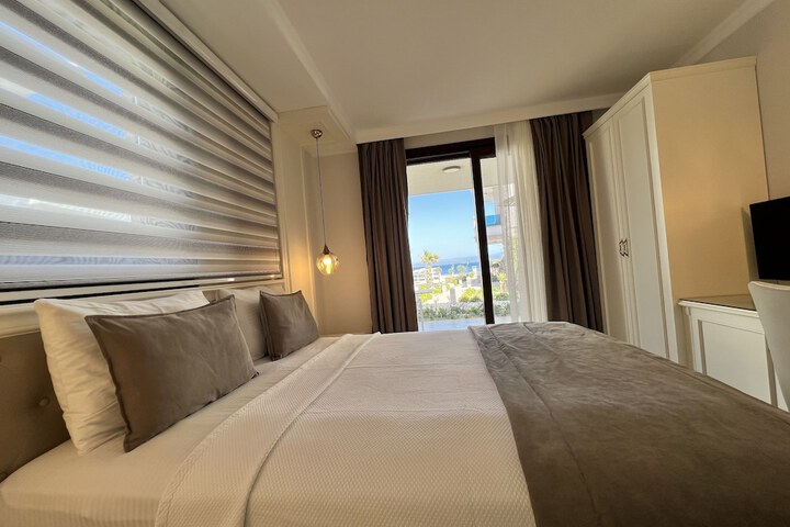 Room 75 of 107