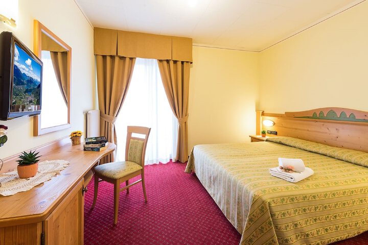 Room 13 of 50