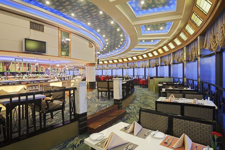 Dining 90 of 127