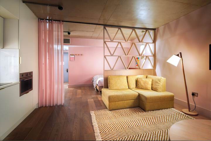 Room 28 of 66