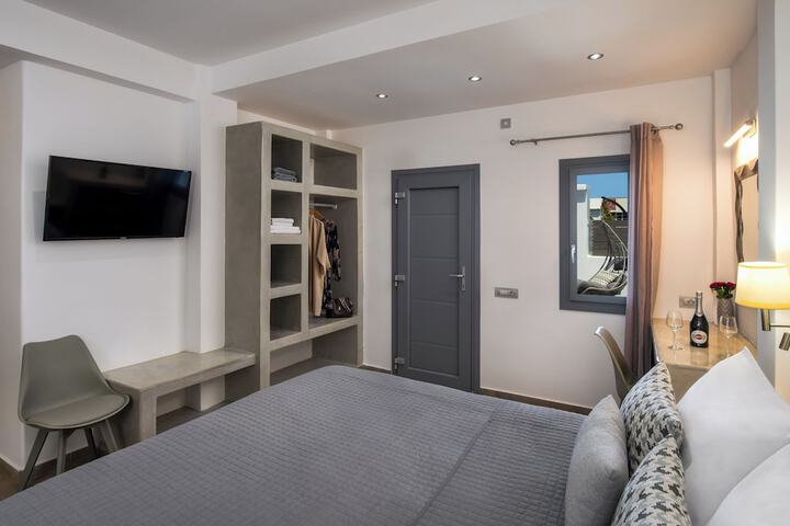 Room 7 of 36