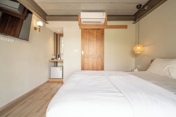 Room 30 of 72