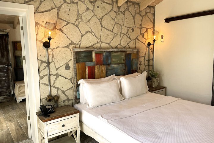 Room 13 of 78