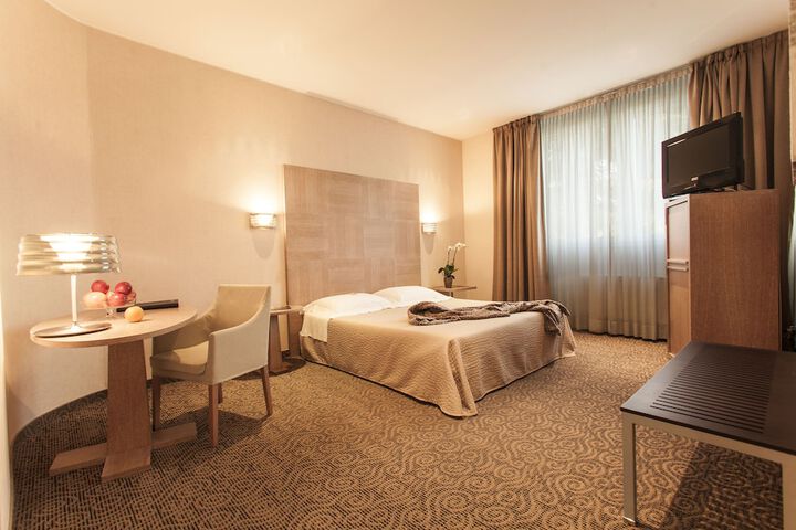 Room 3 of 29