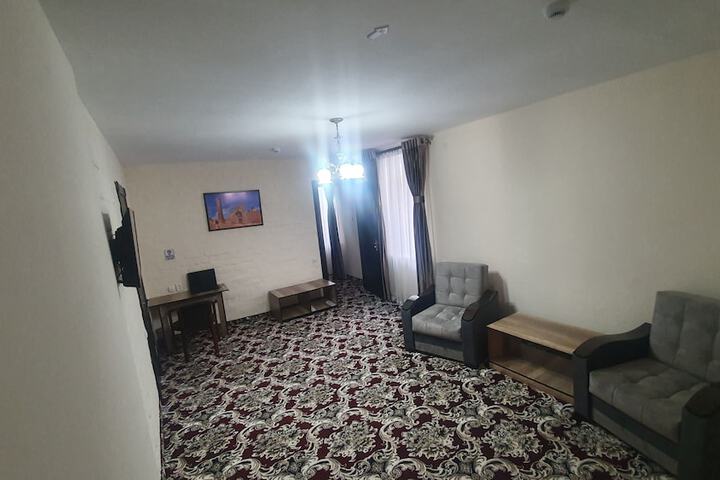 Room 8 of 15