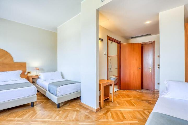 Room 5 of 54