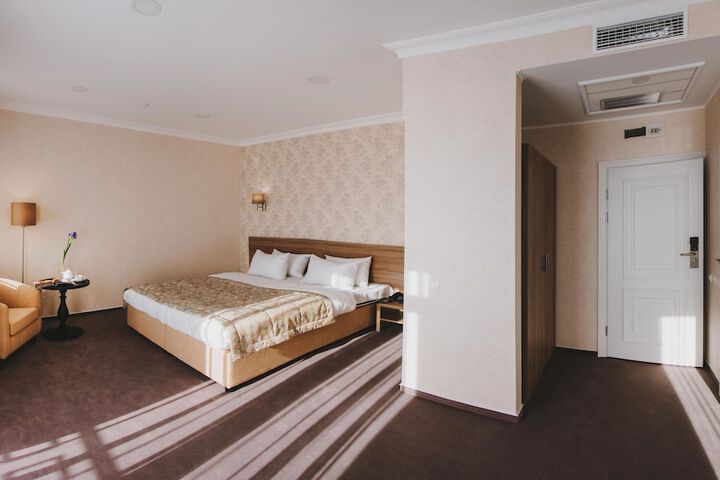 Room 16 of 70