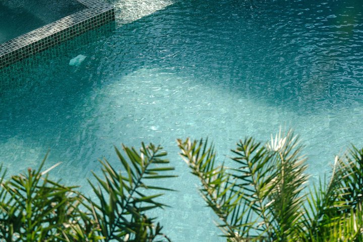 Pool 50 of 94