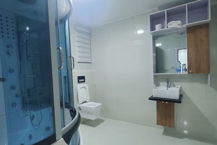 Room 56 of 79