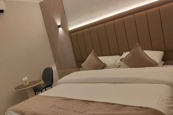 Room 41 of 100