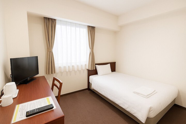 Room 8 of 39