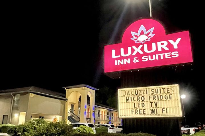 Hotel 16 of 17