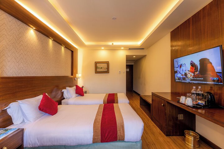Room 43 of 191