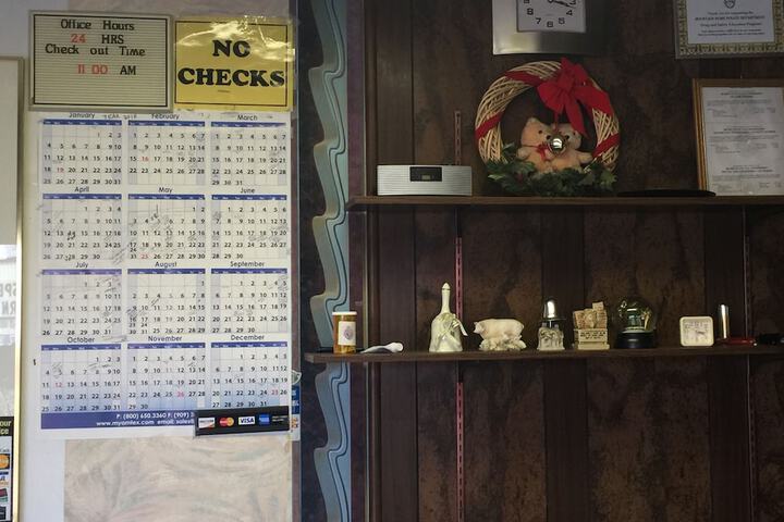 Hotel Interior 4 of 37