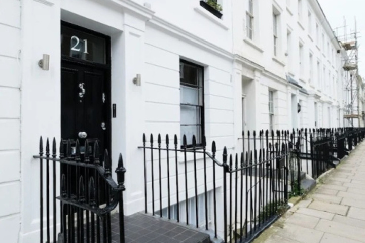 Lovely & Central Garden Flat in Victoria