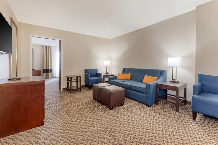 Room 17 of 41