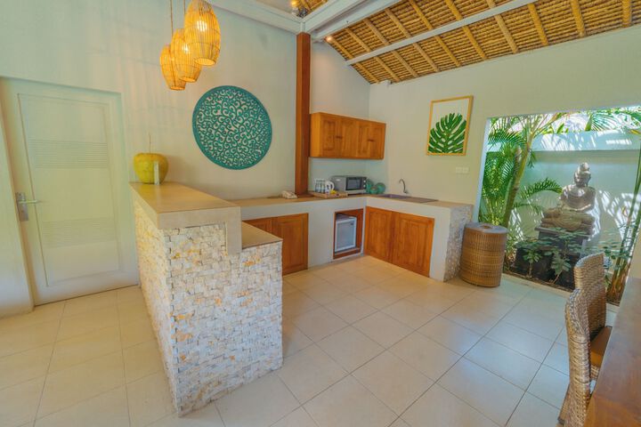 Private kitchenette
