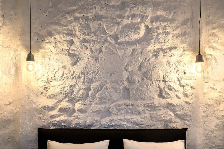 Room 10 of 72