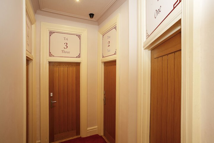 Ballroom/Hall 47 of 64