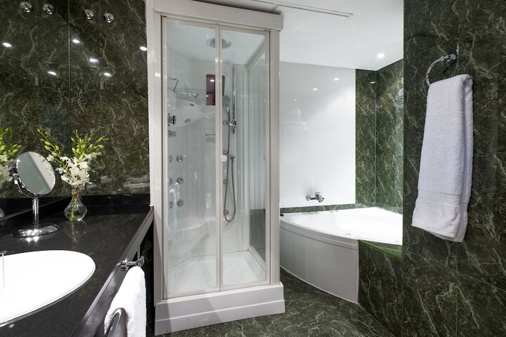 Clean Restrooms
