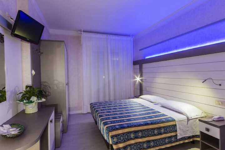 Room 18 of 67