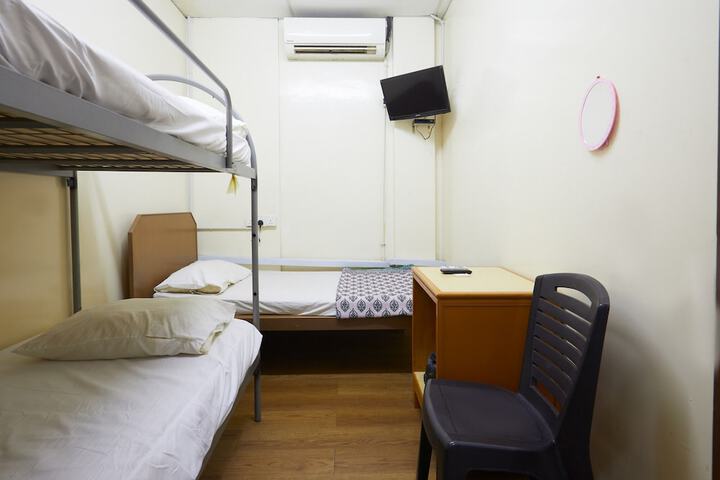 Room 45 of 96