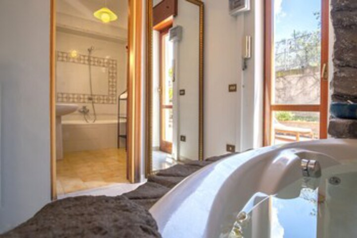 Room 4 of 21