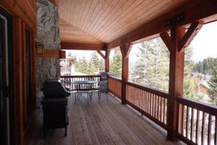 Terrace/Patio 13 of 14