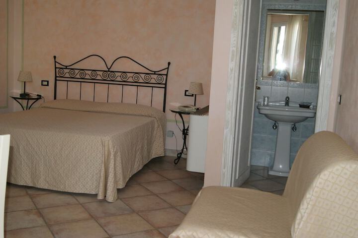 Room 11 of 54